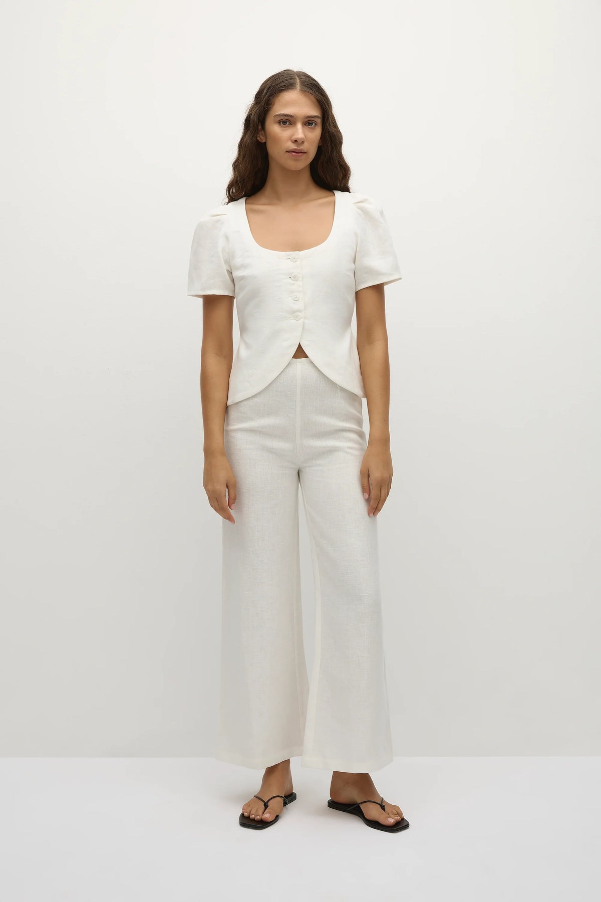 Audrey Vest White